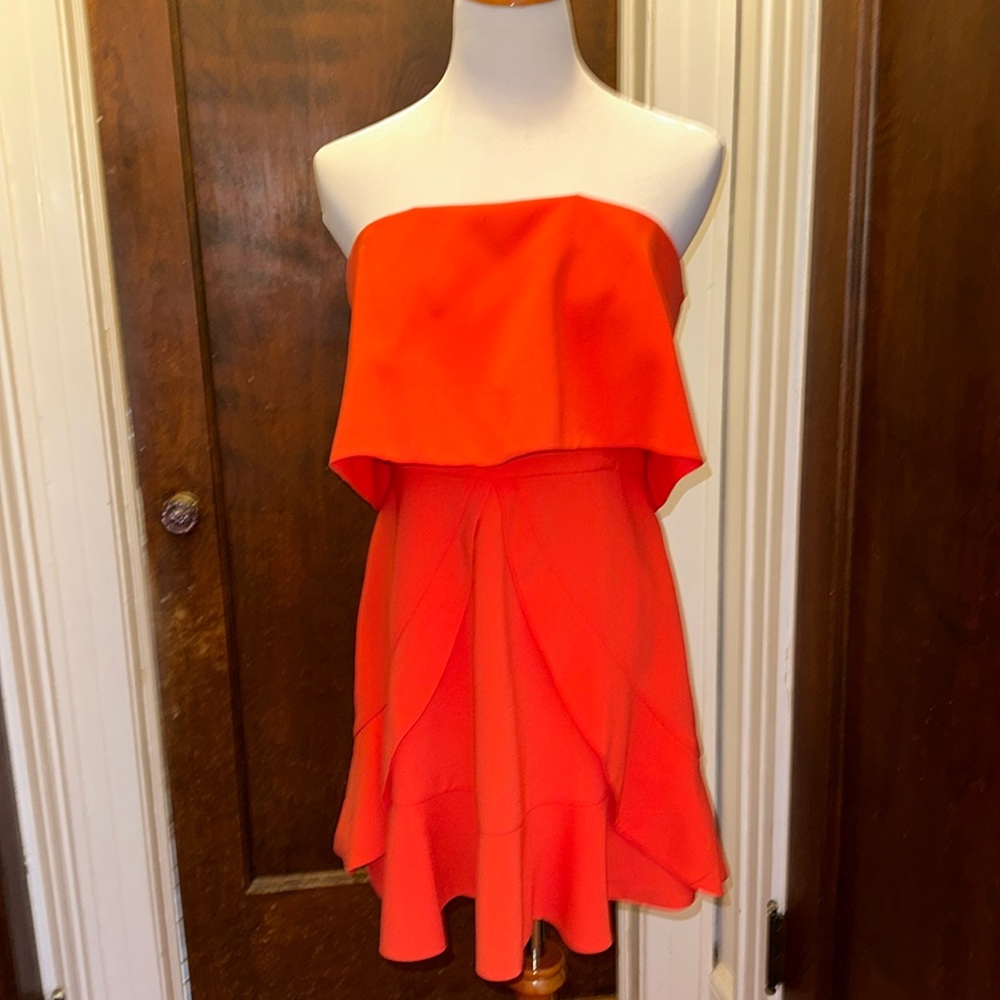 BCBG MAXAZRIA ORANGE/coral DRESS size 10